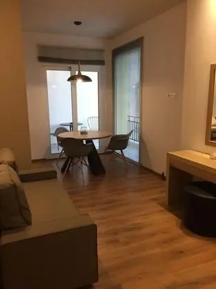 Superior Apart Daire, Deniz Manzaralı