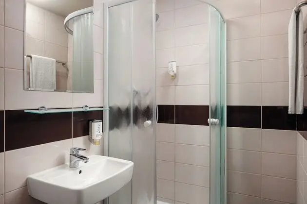 Standard Tek Büyük veya İki Ayrı Yataklı Oda