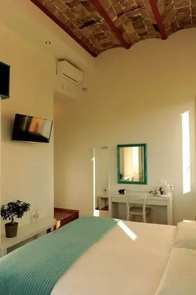 Classic Tek Büyük Yataklı Oda