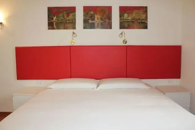 Classic Tek Büyük Yataklı Oda