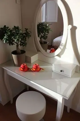 Classic Tek Büyük Yataklı Oda