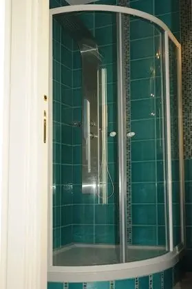 Classic Tek Büyük Yataklı Oda