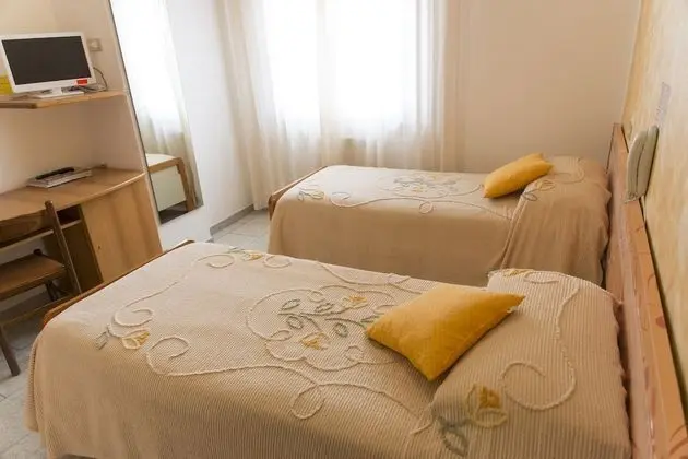 İki Ayrı Yataklı Oda, 2 Tek Kişilik Yatak