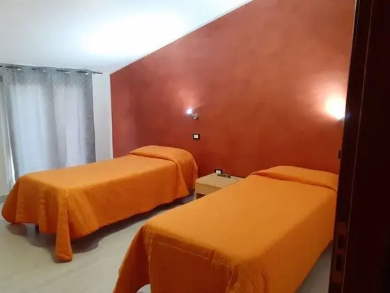 İki Ayrı Yataklı Oda, 2 Tek Kişilik Yatak