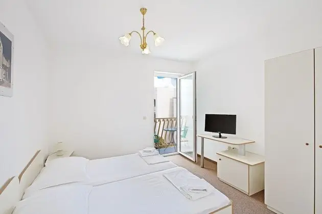 Comfort Tek Büyük Yataklı Oda, Balkon, Deniz Manzaralı