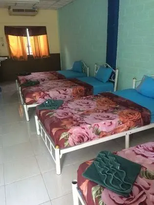 Private Room 4 Beds A/C