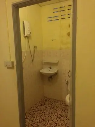 Private Room 4 Beds A/C