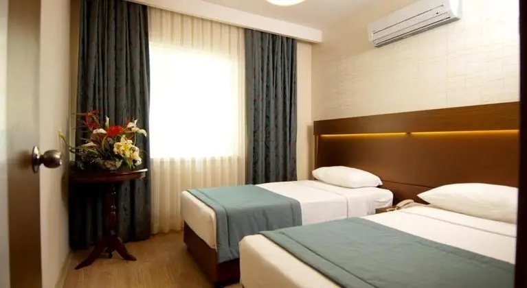 https://images.etstur.com/files/images/hotelImages/TR/218141/l/Supreme-Beach-Marmaris-Oda-360386.jpg