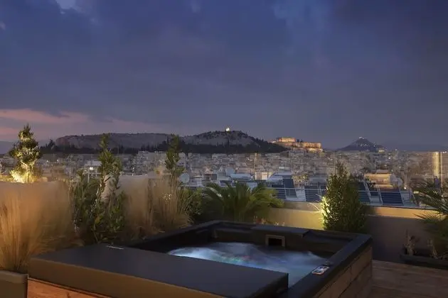 Deluxe Çatı Katı Süiti (Penthouse) (Acropolis View)