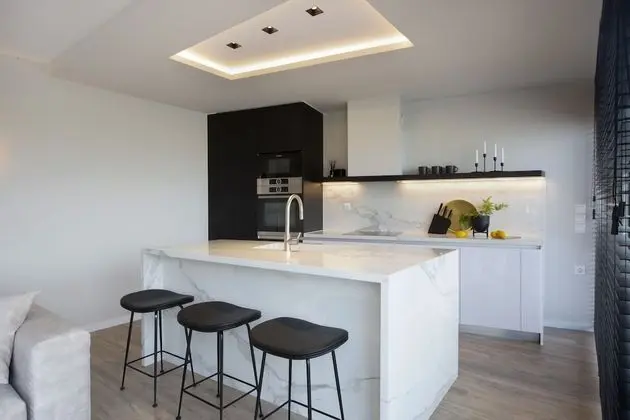Deluxe Çatı Katı Süiti (Penthouse) (Acropolis View)