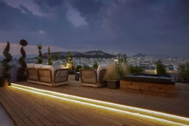 Deluxe Çatı Katı Süiti (Penthouse) (Acropolis View)