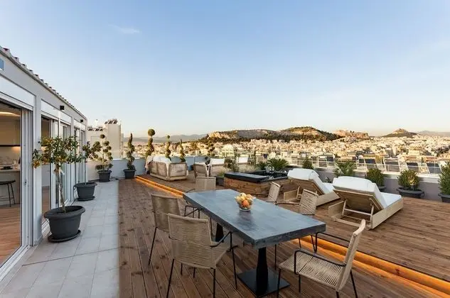 Deluxe Çatı Katı Süiti (Penthouse) (Acropolis View)