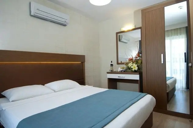 Standart Oda, Kara Manzaralı
