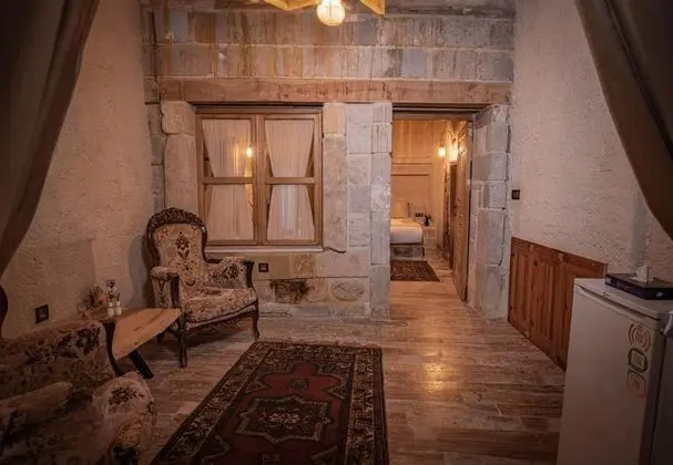 Nurbani Sultan, Jakuzili
