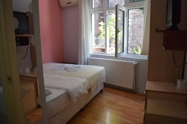 Standard Double Room, 1 Queen Bed, City View