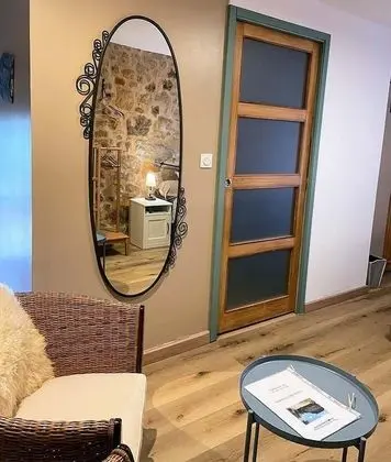 Tek Büyük Yataklı Oda (des Murmures)