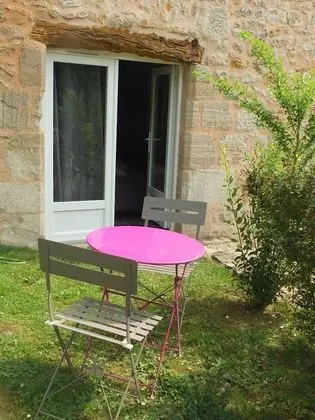 Tek Büyük Yataklı Oda (des Murmures)
