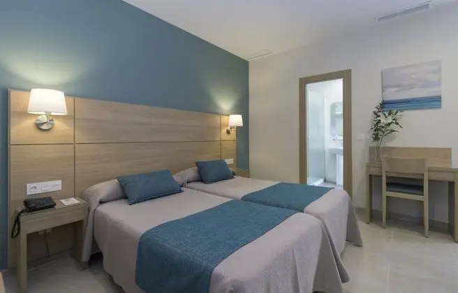 Tek Büyük Yataklı Oda (with extra bed)