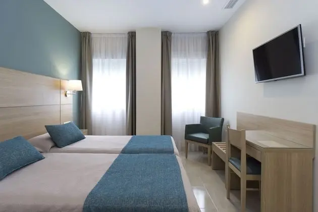 Tek Büyük Yataklı Oda (with extra bed)