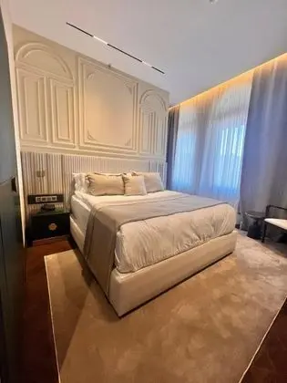 King Suit, Şehir Manzaralı