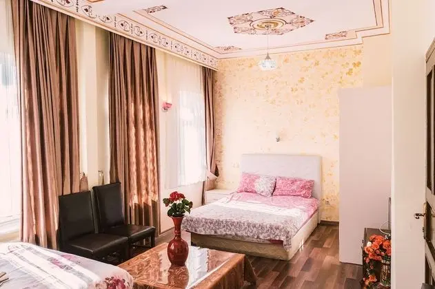 Deluxe Üç Kişilik Oda, Deniz Manzaralı