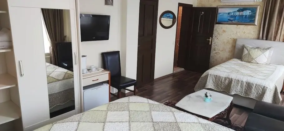 Deluxe Üç Kişilik Oda, Deniz Manzaralı