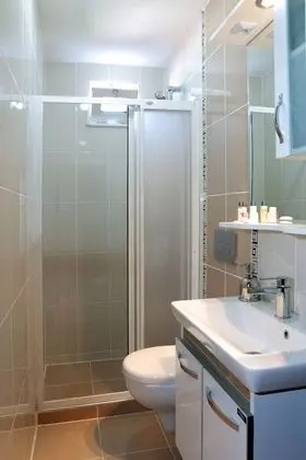 Deluxe Üç Kişilik Oda, Deniz Manzaralı