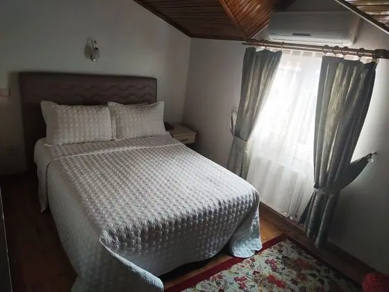 Economy Tek Büyük Yataklı Oda