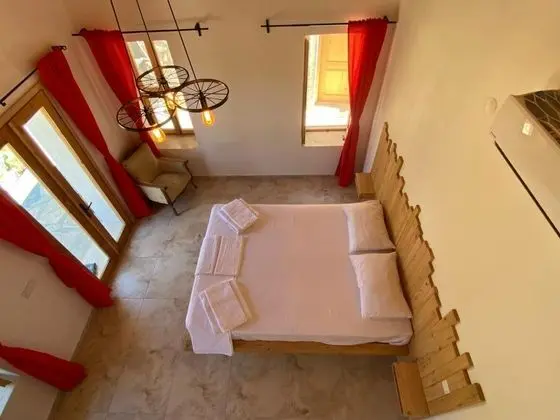 Mağara Oda, Bahçe Manzaralı, Teraslı