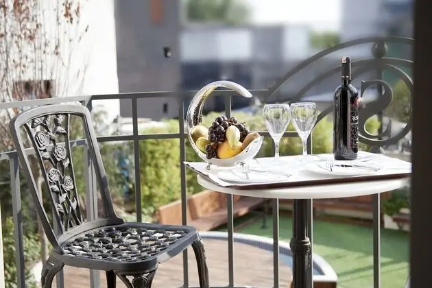 Deluxe İki Ayrı Yataklı Oda, Avlu Manzaralı, Bahçeli