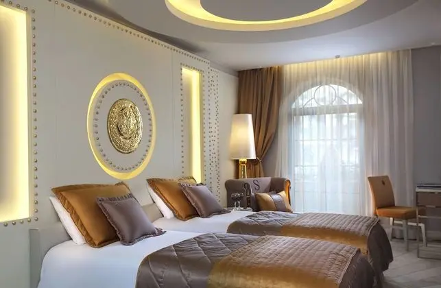 Deluxe Tek Büyük veya İki Ayrı Yataklı Oda