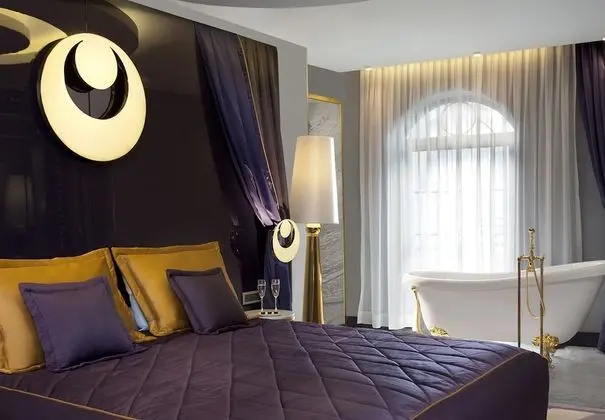 Çatı Katı (Loft) (Room)