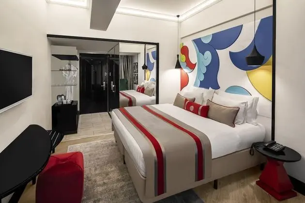 Comfort Tek Büyük Yataklı Oda
