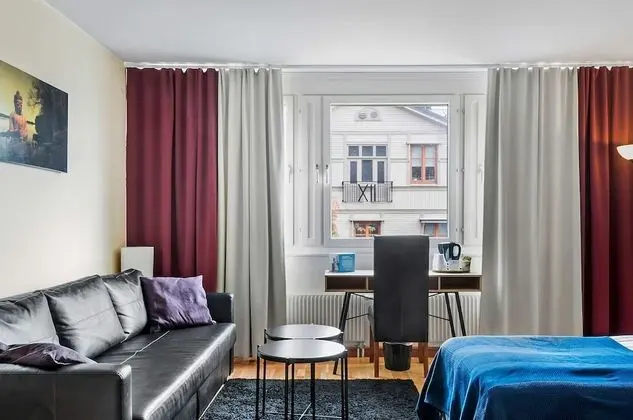 Premium Oda, 1 Büyük (Queen) Boy Yatak, Sigara İçilmez (with Sofabed)