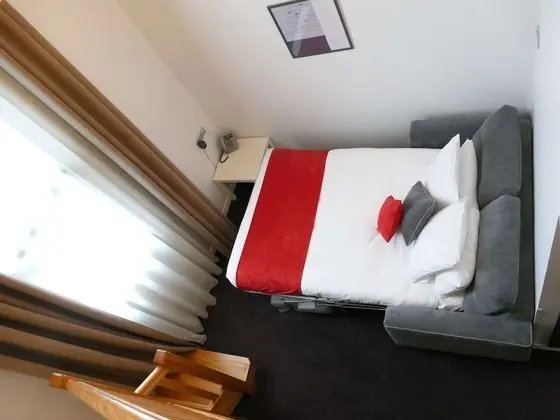 Junior Süit, 1 Büyük (Queen) Boy Yatak ve Çekyat, Sigara İçilmez, Küçük Mutfak (with Sofabed)