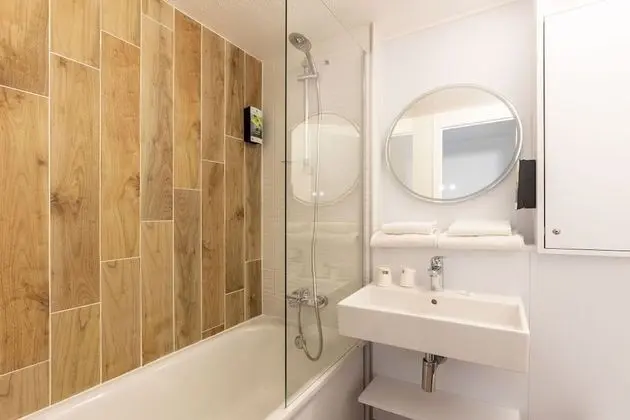 Standard Oda, 1 Büyük (Queen) Boy Yatak, Sigara İçilmez