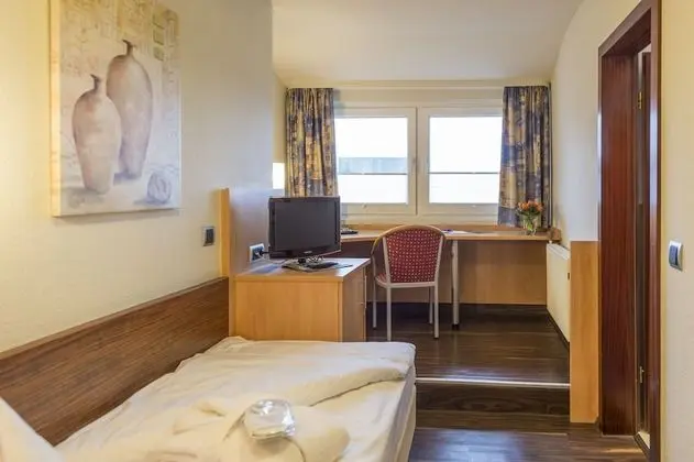 Standard Oda, 1 Tek Kişilik Yatak