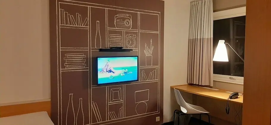 Standard Oda, 1 Büyük (Queen) Boy Yatak, Sigara İçilmez
