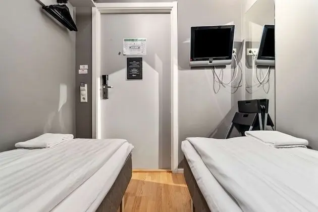 Economy Oda, 2 Tek Kişilik Yatak, Penceresiz (shared bathroom)