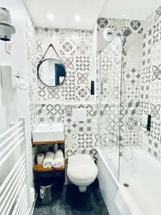 Family Oda, Birden Çok Yatak, Sigara İçilmez, Küvet