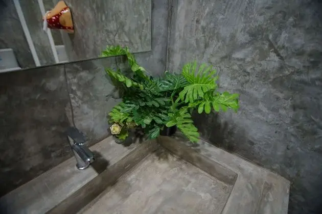 Standard Twin Room with Shared Bathroom