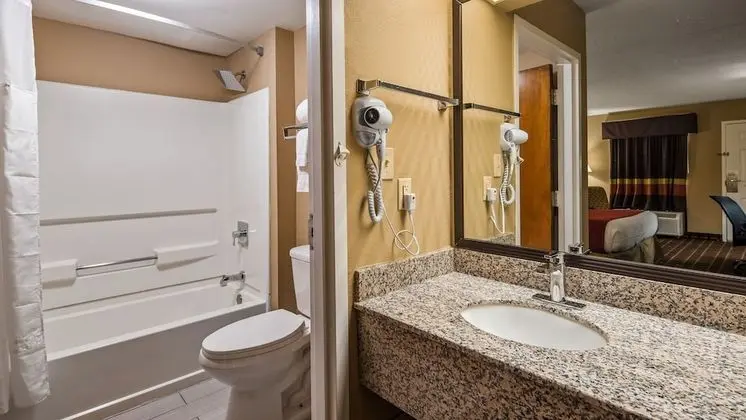 Standard Oda, 1 En Büyük (King) Boy Yatak, Sigara İçilebilir, Buzdolabı ve Mikrodalga