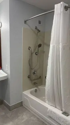 Standard Oda, 1 En Büyük (King) Boy Yatak, Engellilere Uygun, Sigara İçilmez