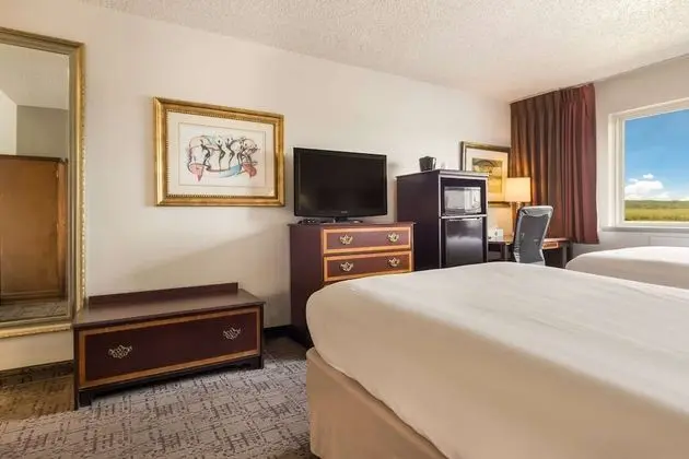 Standard Oda, 2 Çift Kişilik Yatak, Engellilere Uygun, Sigara İçilmez (Refrigerator & Microwave)