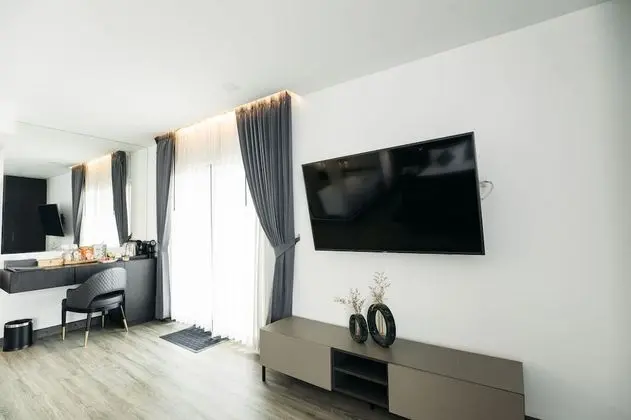 Süit, 1 En Büyük (King) Boy Yatak, Balkon, Nehir Manzaralı