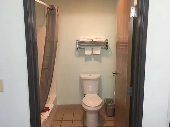 Standard Oda, 2 Büyük (Queen) Boy Yatak, Sigara İçilmez, Buzdolabı ve Mikrodalga