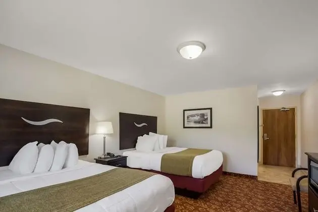 Standard Oda, 2 Büyük (Queen) Boy Yatak, Sigara İçilmez, Buzdolabı ve Mikrodalga (Pet Friendly)
