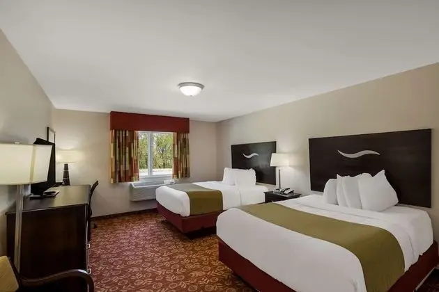 Standard Oda, 2 Büyük (Queen) Boy Yatak, Sigara İçilmez, Buzdolabı ve Mikrodalga (Pet Friendly)