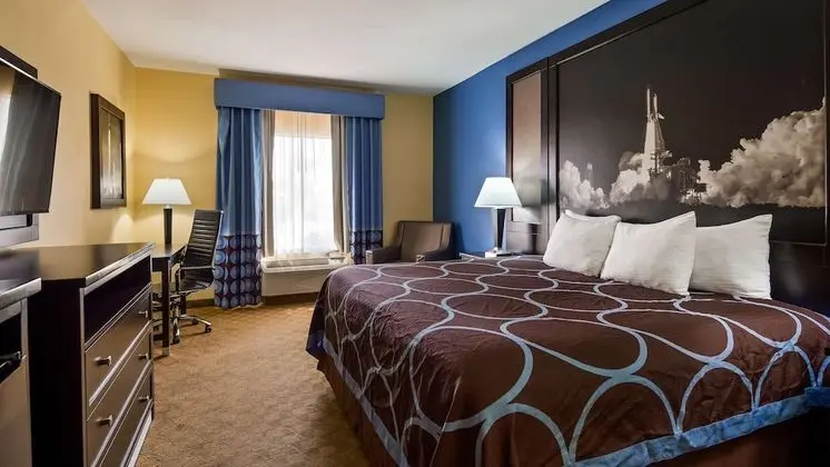 Standard Oda, 1 En Büyük (King) Boy Yatak, Engellilere Uygun, Buzdolabı ve Mikrodalga