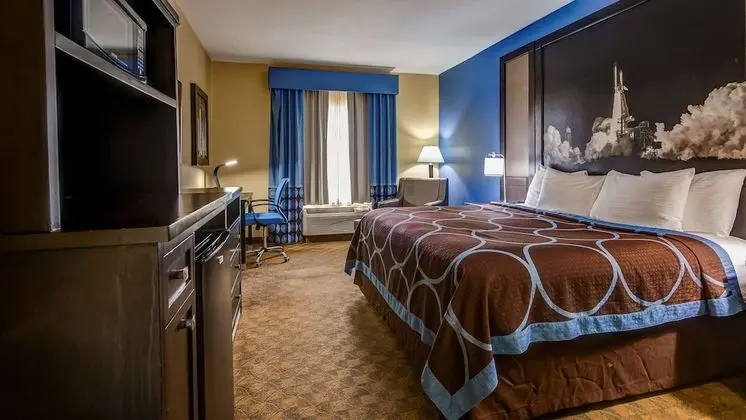 Standard Oda, 1 En Büyük (King) Boy Yatak, Engellilere Uygun, Buzdolabı ve Mikrodalga